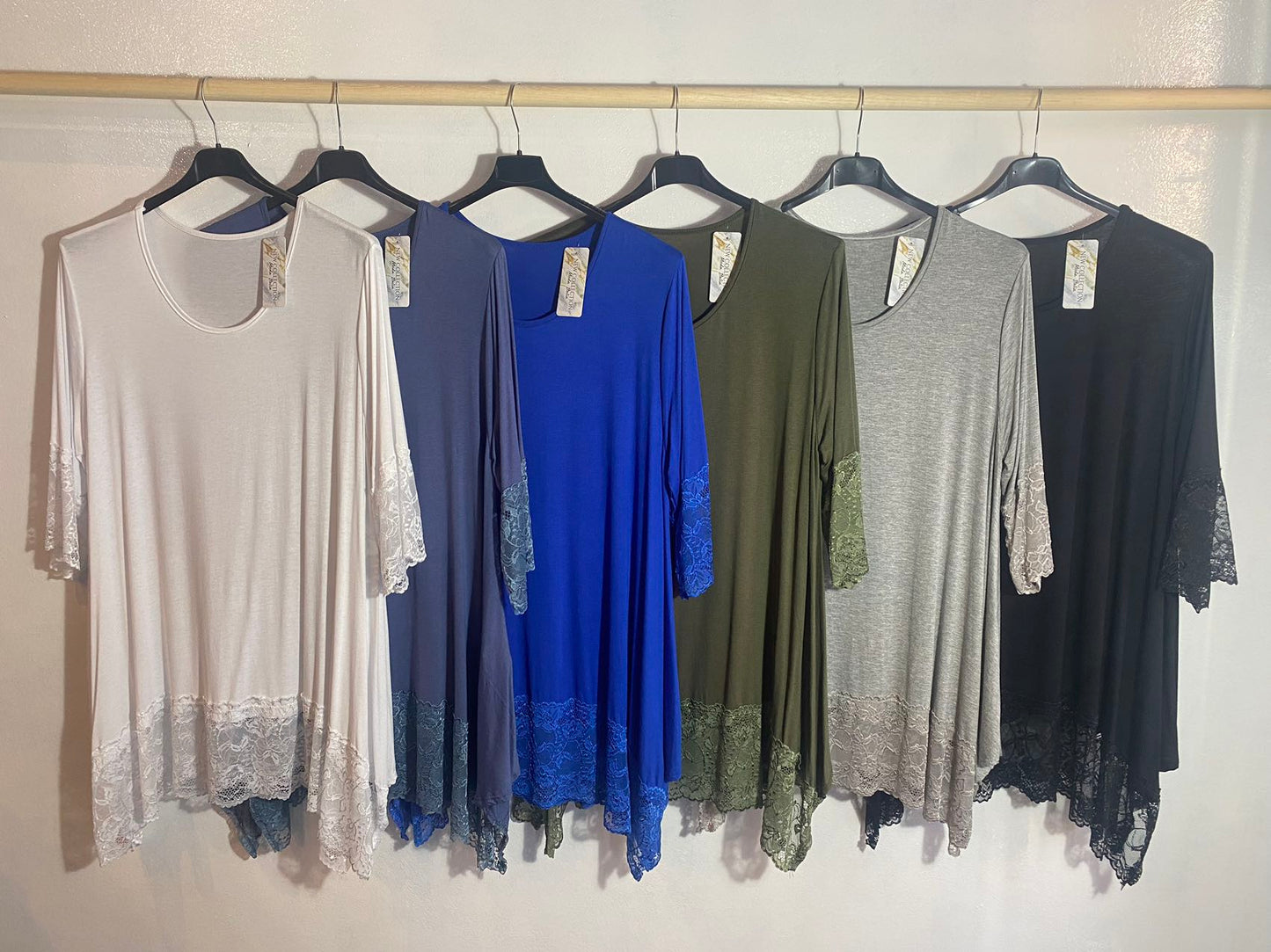 Maglia con rifinizione di pizzo Tg.2/3XL