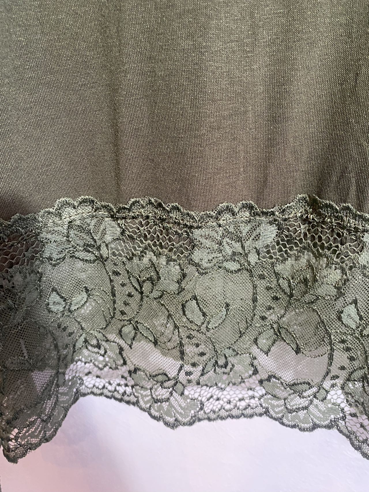 Maglia con rifinizione di pizzo Tg.2/3XL