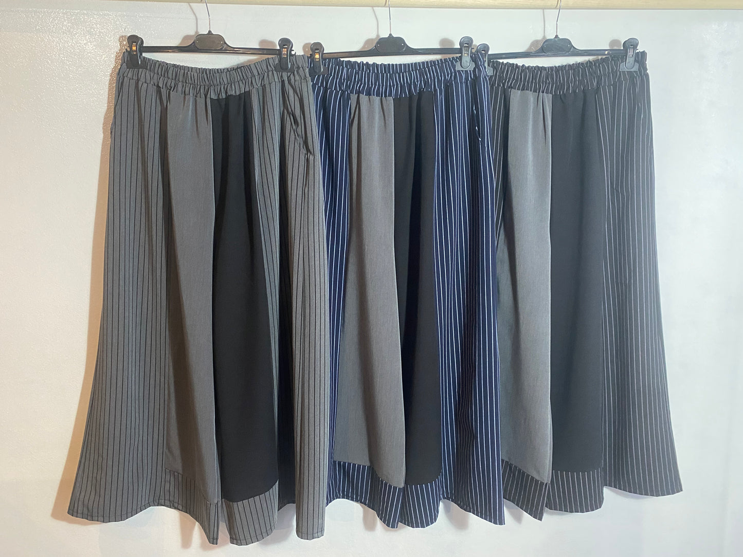Zweifarbige Hose Größe 2XL