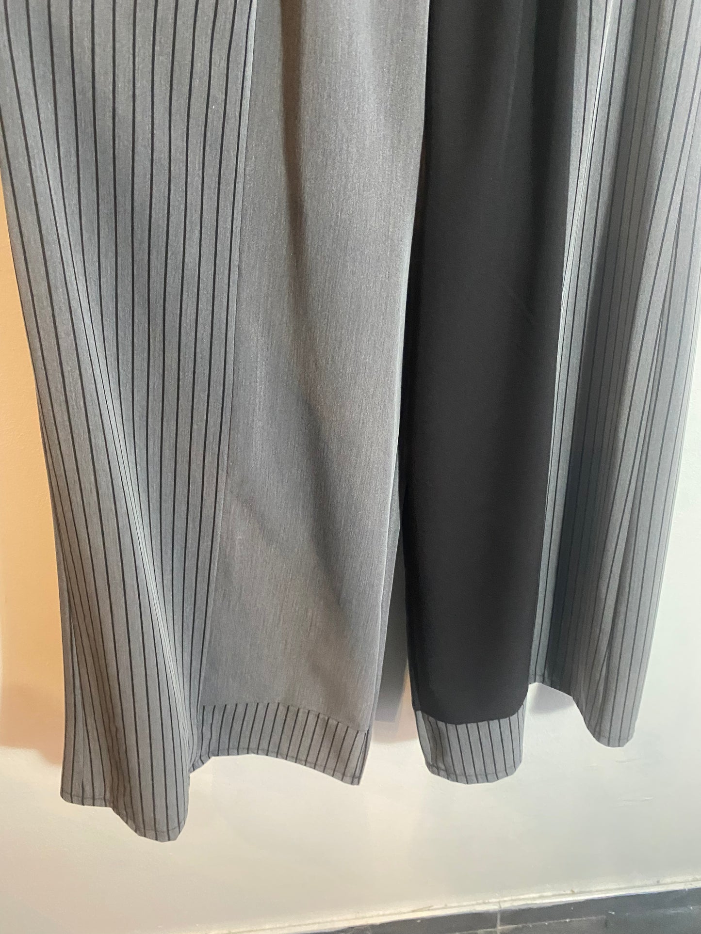 Zweifarbige Hose Größe 2XL