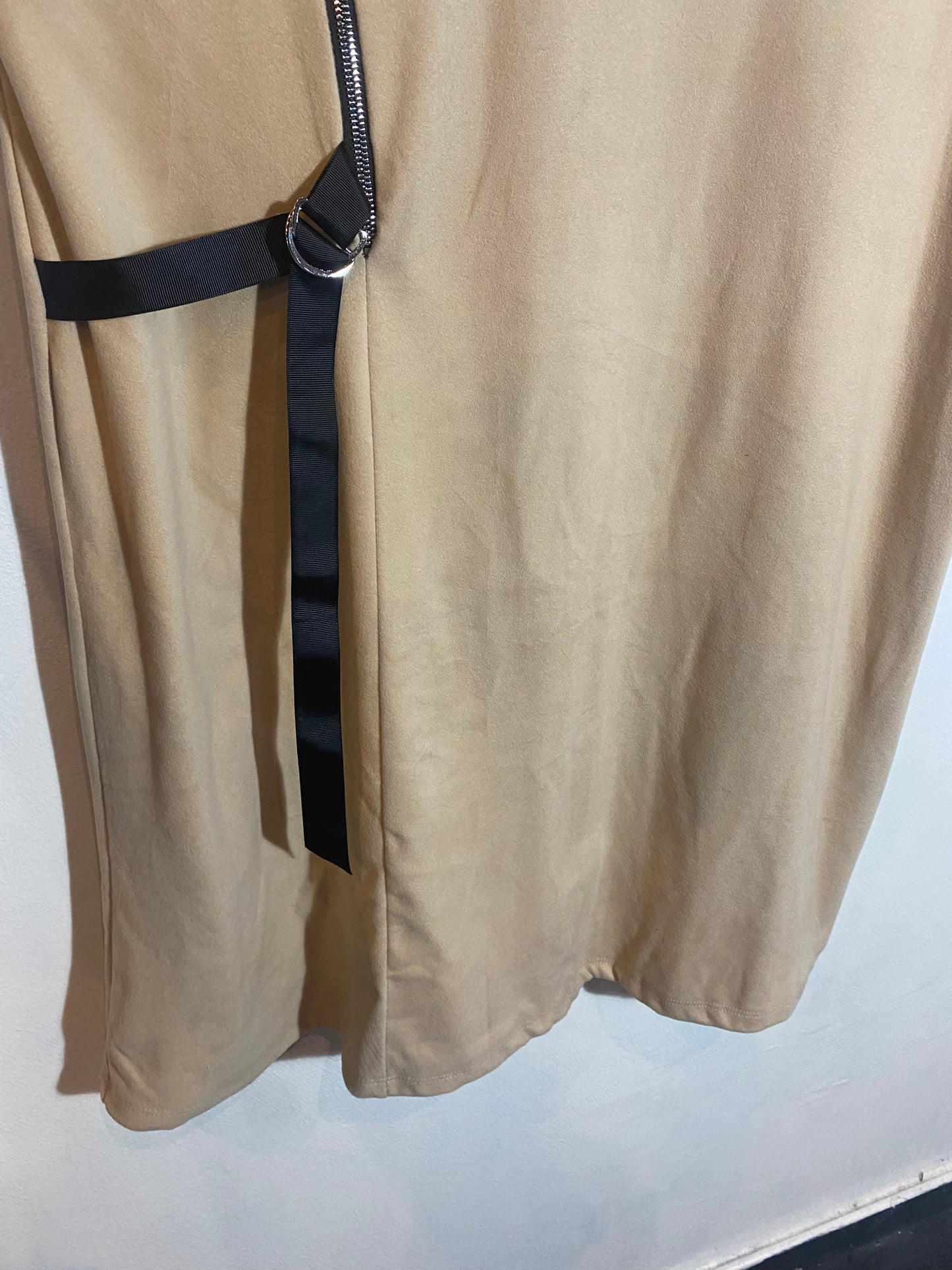 Kleid mit Reißverschluss Größe 2XL