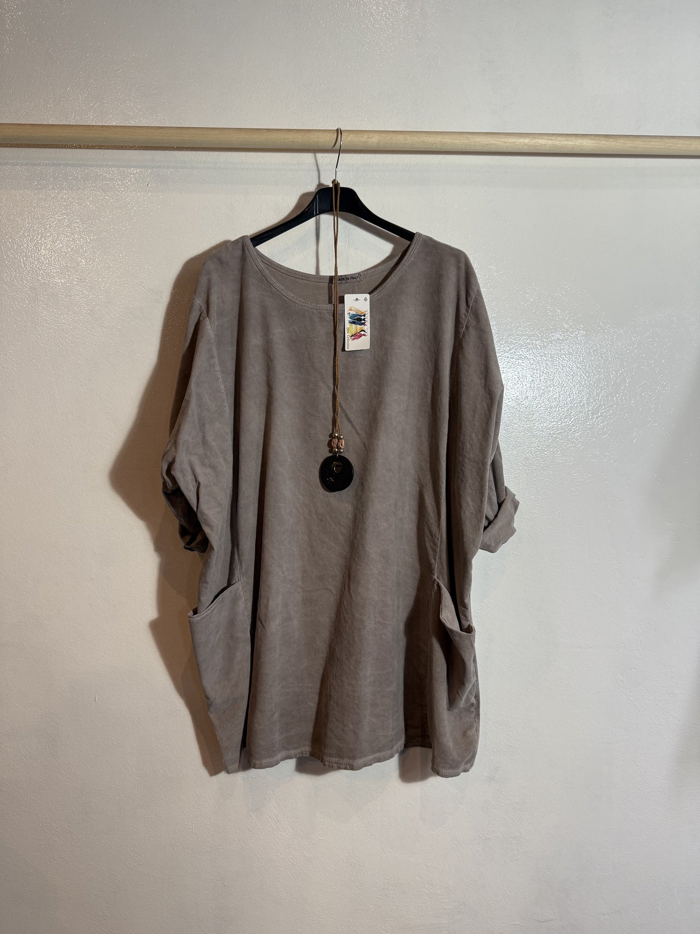 Maglia con la collana Tg.3XL