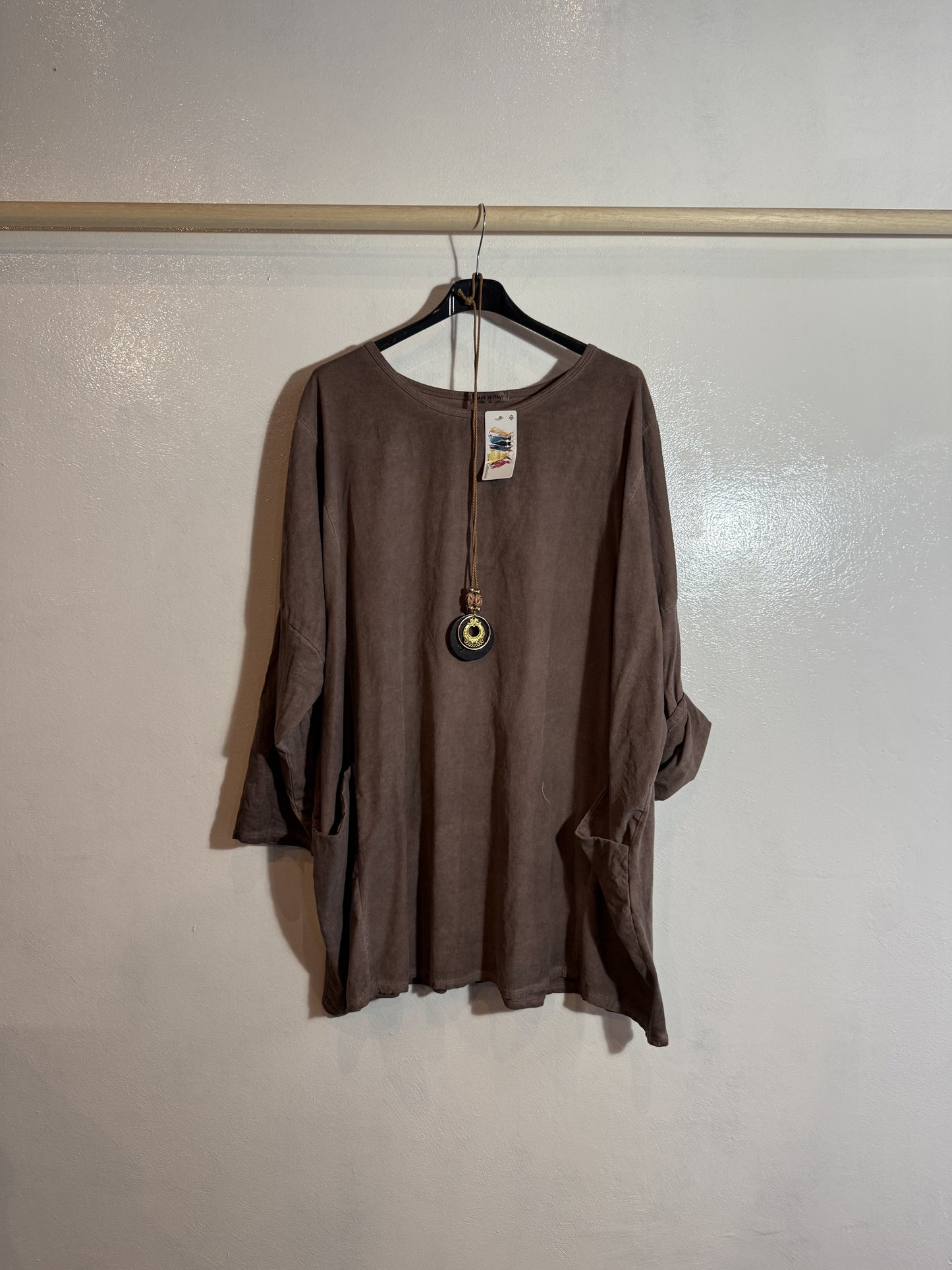 Maglia con la collana Tg.3XL
