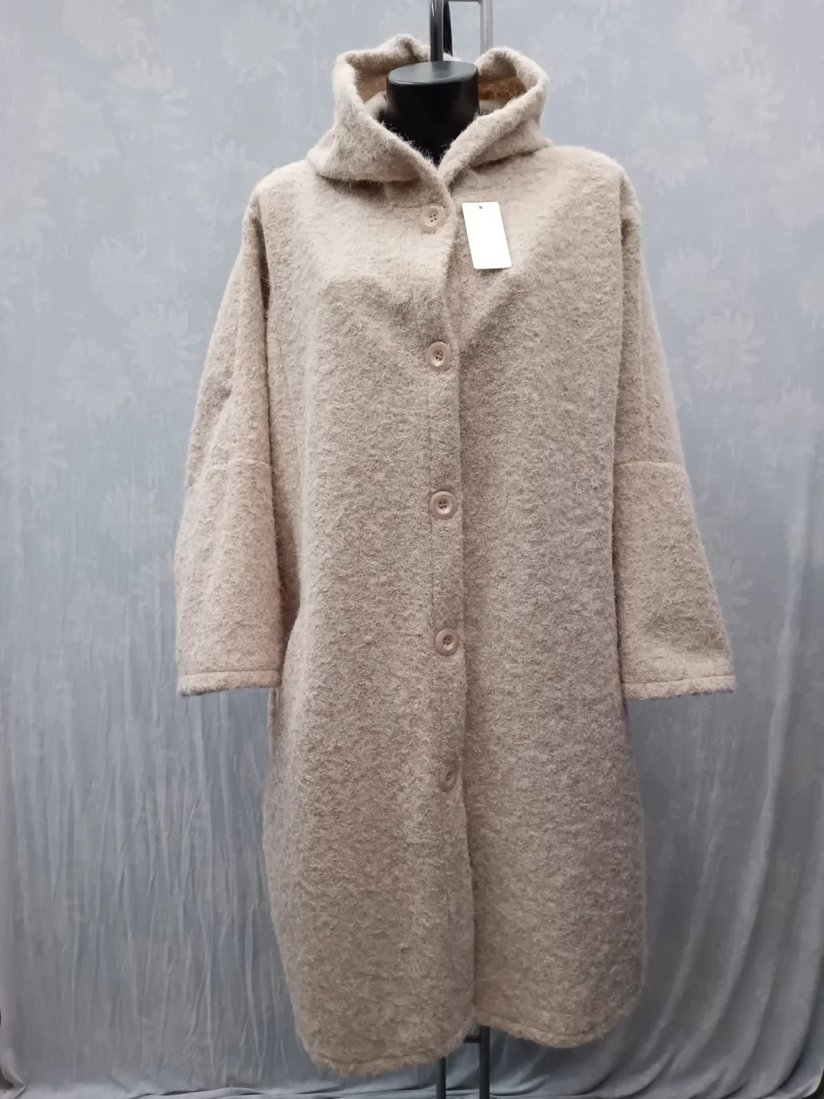 Lange Jacke mit Kapuze und Taschen, Größe 5XL