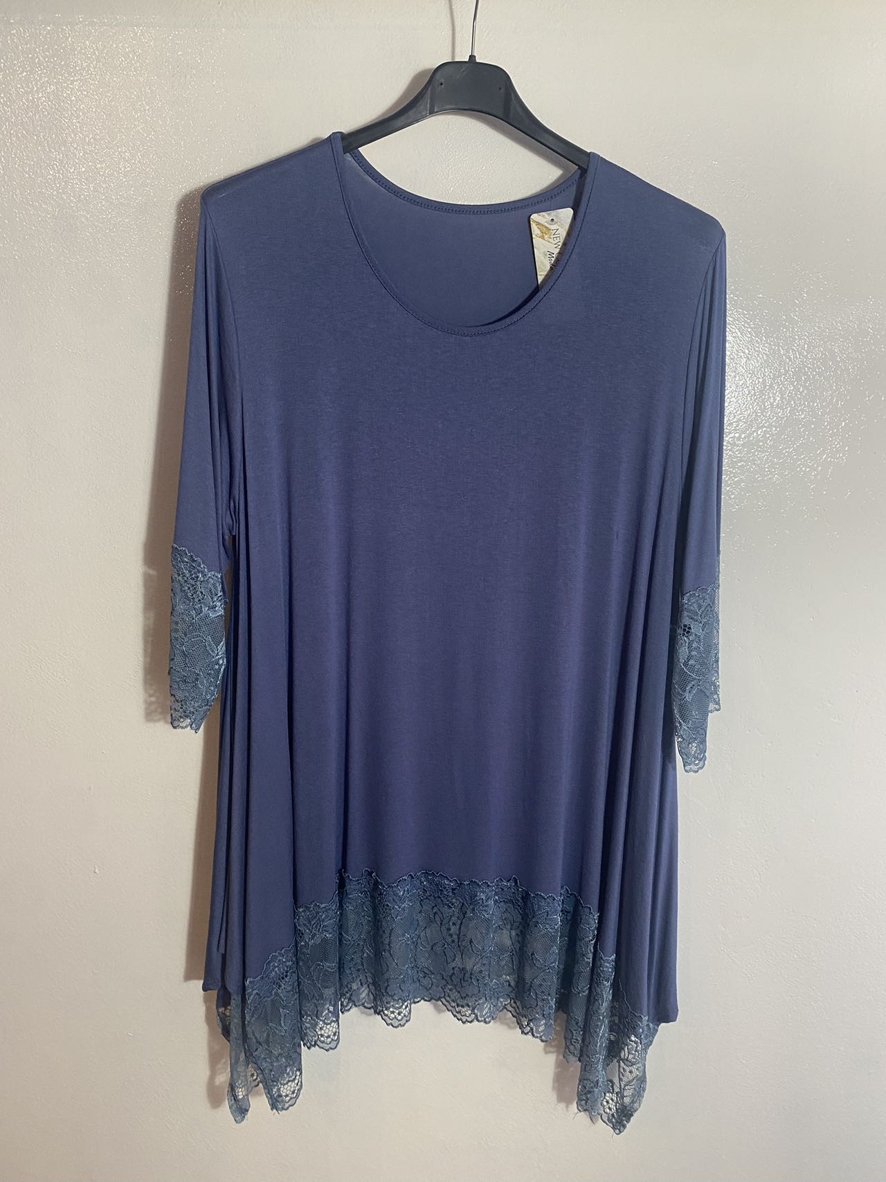 Maglia con rifinizione di pizzo Tg.2/3XL