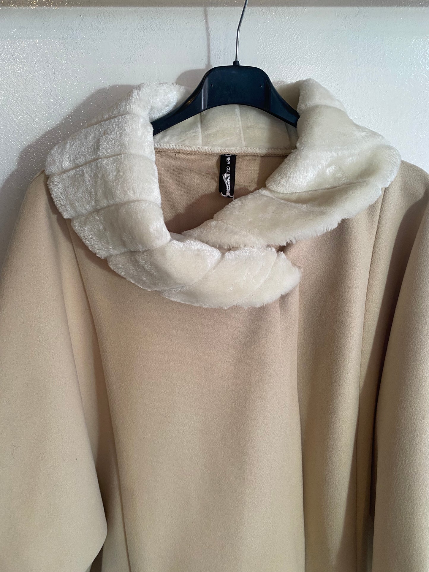 Giacca con il pellicciotto al collo Tg.2XL