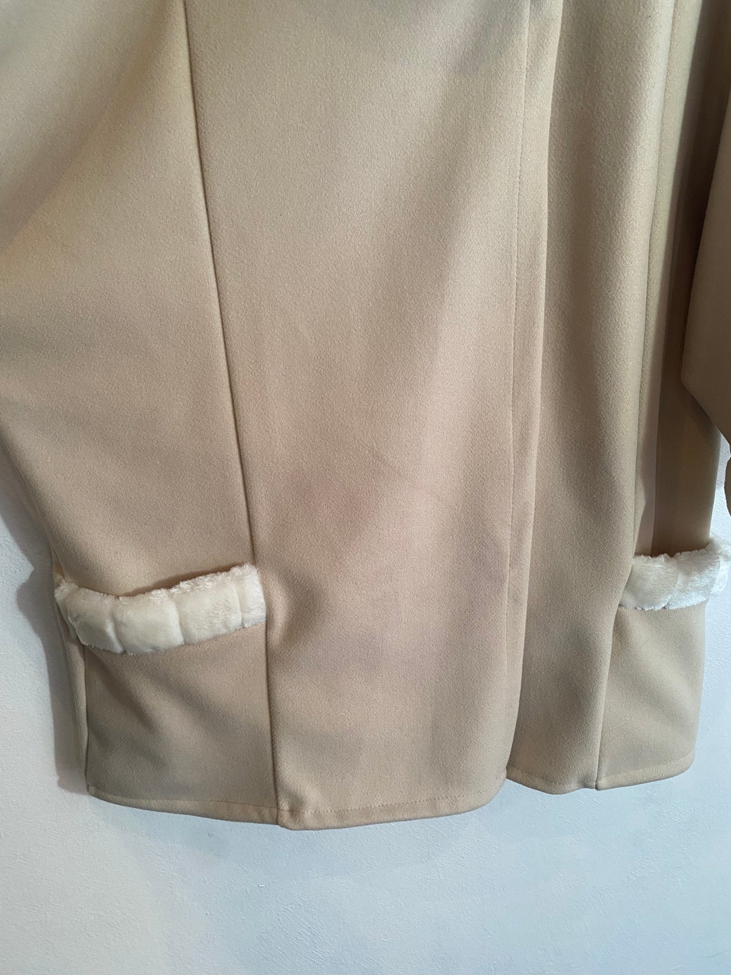 Giacca con il pellicciotto al collo Tg.2XL