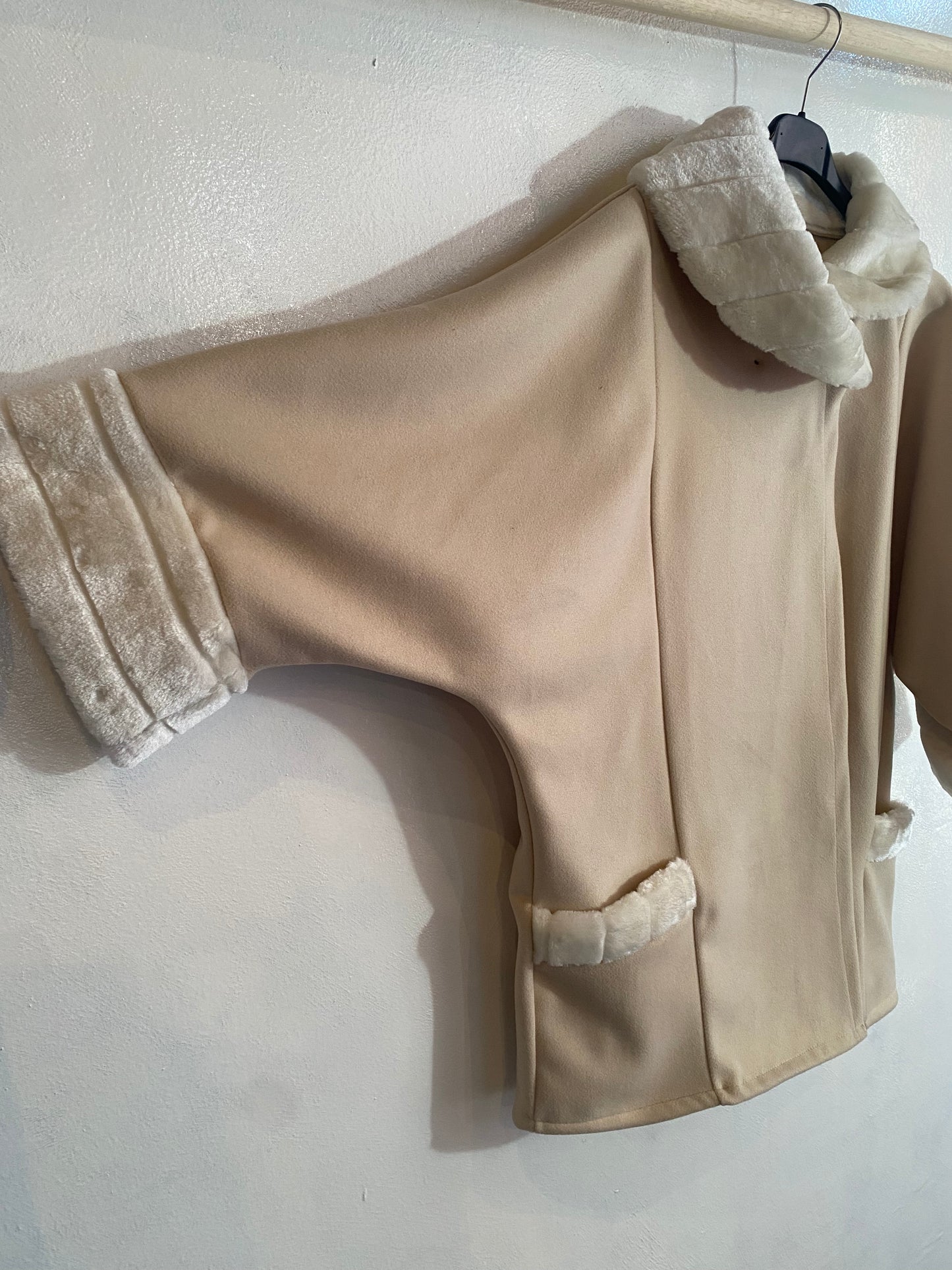 Giacca con il pellicciotto al collo Tg.2XL