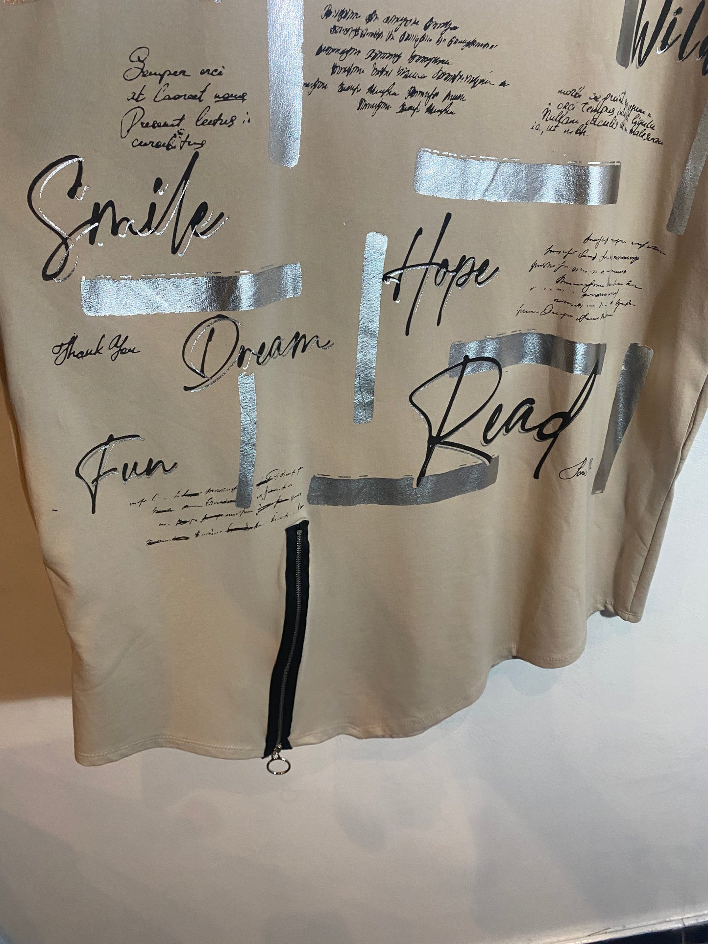 Hemd mit Tagila-Aufdruck. 2XL